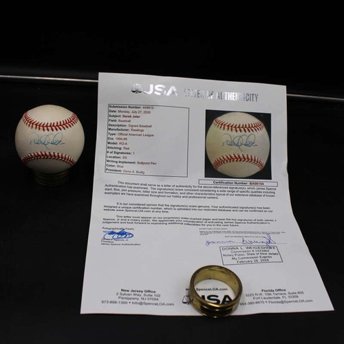 Derek jeter signed rawlings - derek,